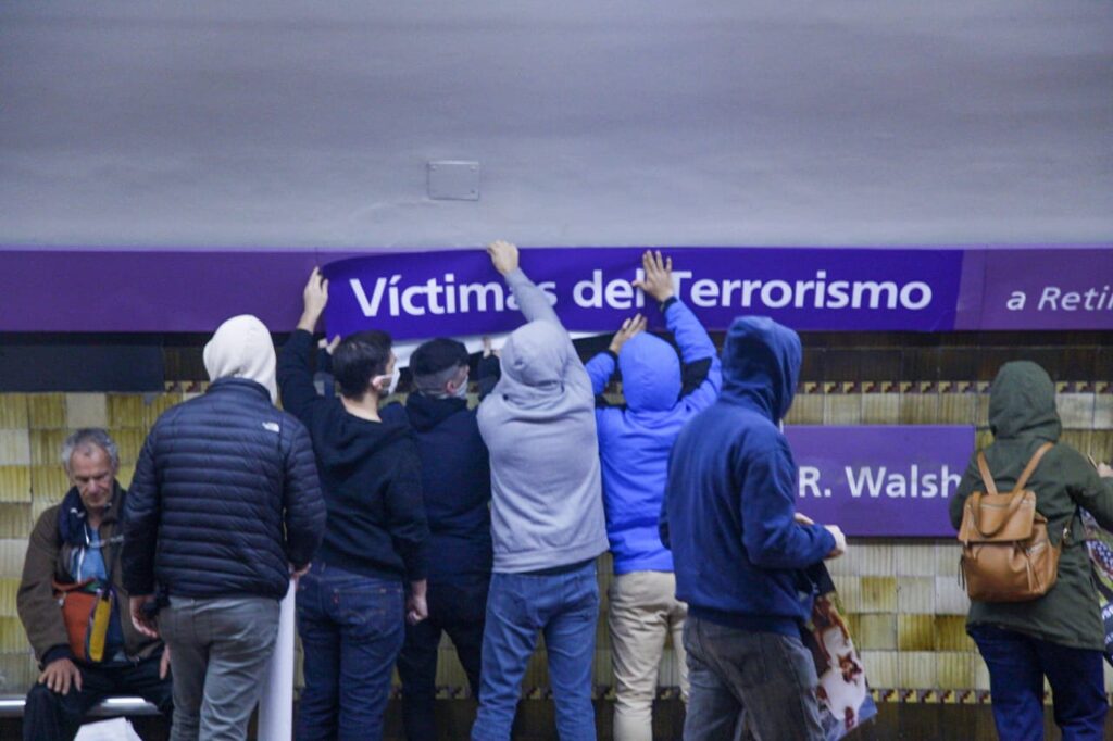 Legislatura porteña: promueven repudio ante la vandalización de la estación Rodolfo Walsh