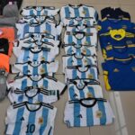 Fabricaban ropa falsa de primeras marcas en el centro porteño