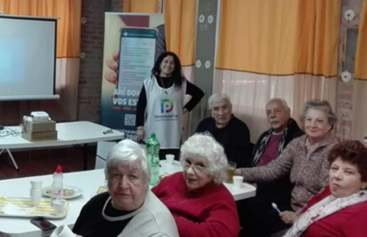 Talleres para adultos mayores en la Comuna 9