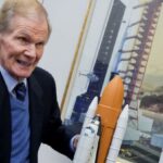 El director de la NASA, de visita en la Ciudad de Buenos Aires para charlar con estudiantes y funcionarios