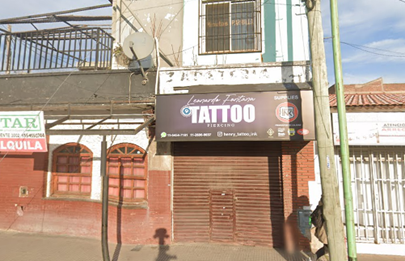 Tatuador intenta violar a clienta en Villa Soldati