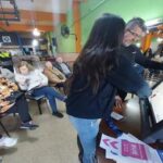 Capacitación para la votación en el club Mariano Acosta