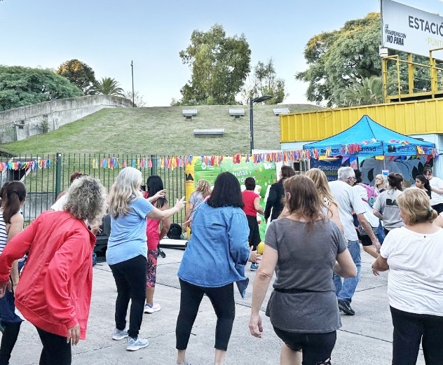 Balvanera: Festival con talleres, cocina y magia en la Estación Saludable de la plaza Manzana 66
