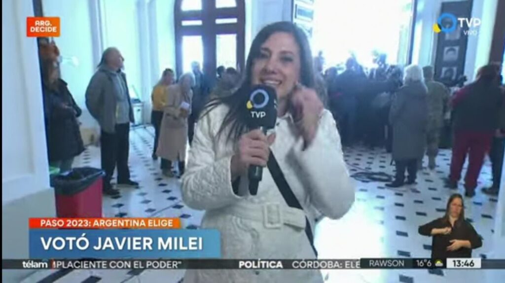 Almagro: cuando Milei votaba en la UTN de Almagro, un seguidor agredió a una trabajadora de la TV Pública