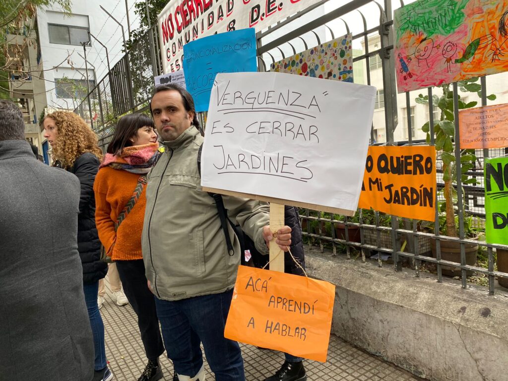 Caballito: nueva protesta de familias contra el cierre de un jardín