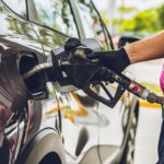 Estaciones de servicio cierran esta noche contra el congelamiento de precios