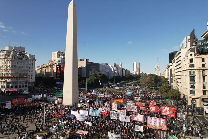 La Ciudad aún no aporta la identificación de los efectivos que redujeron a Facundo Molares, el militante fallecido en el episodio