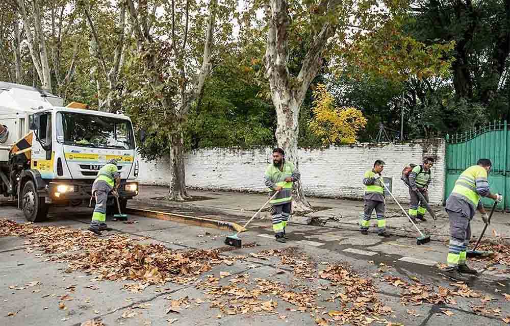 La izquierda quiere estatizar el servicio de la basura