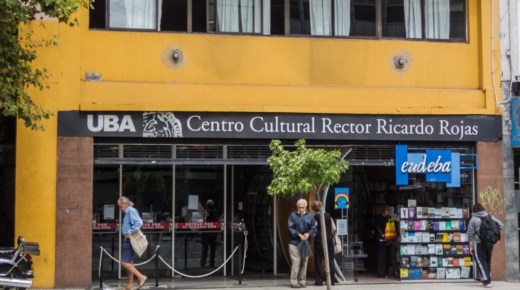 Balvanera: el Centro Cultural Rojas es parte de la Semana del Arte