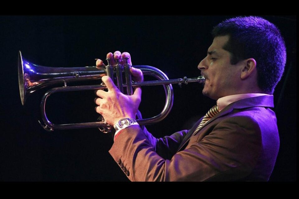 Sebastián Loiácono trío y el grupo Seis se presentan en Rojazz