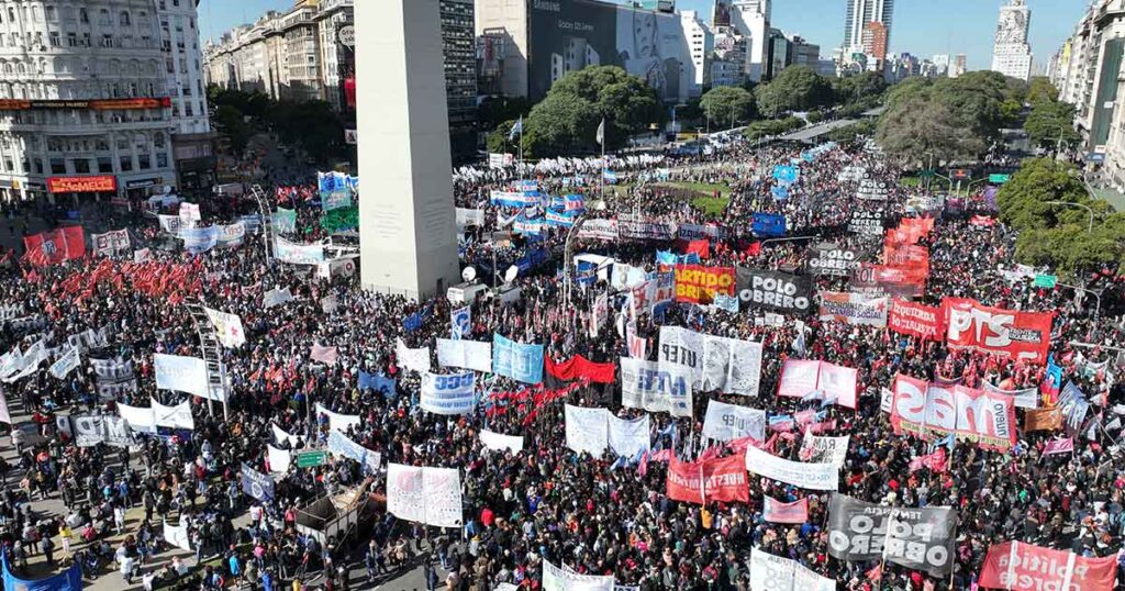 Manifestaciones de repudio por el asesinato de Facundo Molares