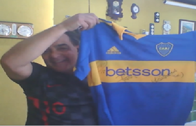 Extraño homenaje de hinchas de Boca Juniors al autor del “robo del siglo”