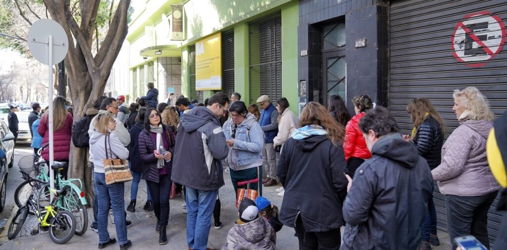 La Cámara Nacional Electoral expresó “su preocupación” ante las demoras y fallas en la votación porteña con boleta electrónica