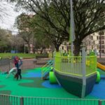 Inauguración del nuevo patio de juegos de la plaza Islas Malvinas