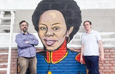 Está en marcha un nuevo mural de Gabriel Corocher, en la Comuna 7