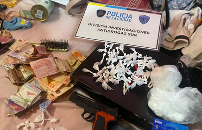 Detienen a una familia dedicada a la venta de cocaína en La Boca