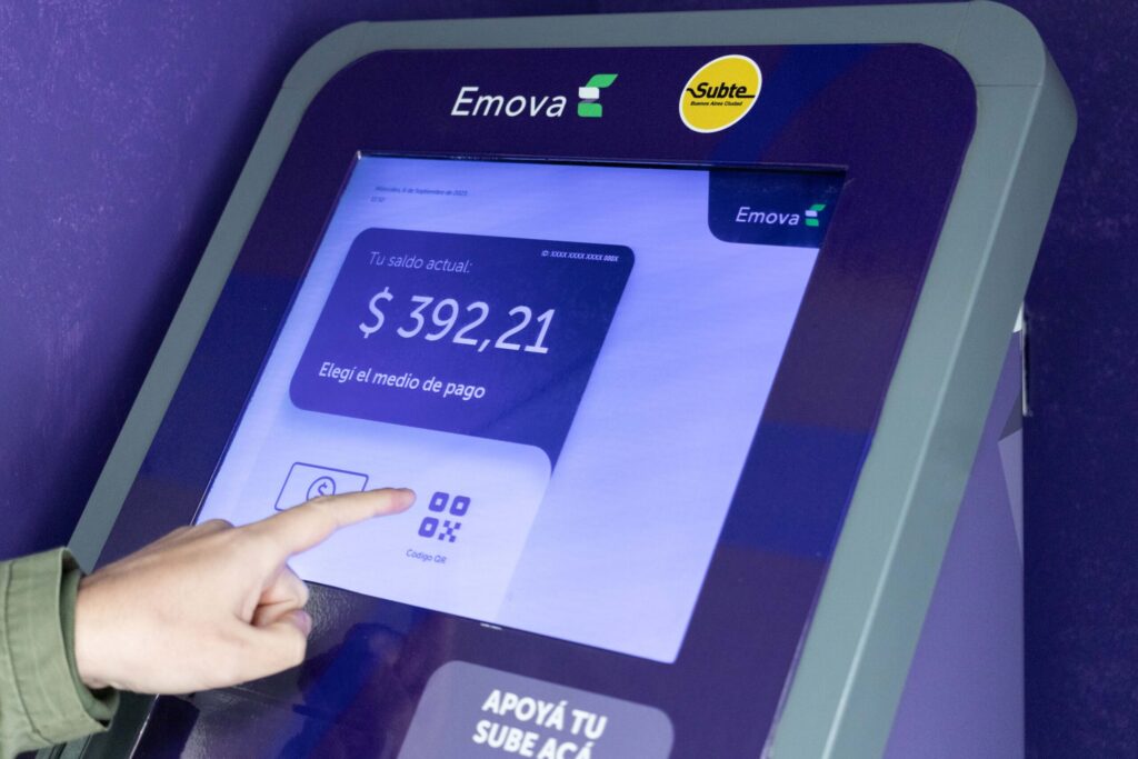 Subte: habilitaron la carga de la tarjeta SUBE mediante código QR