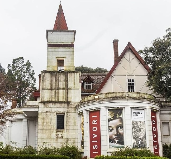 El Museo Sívori presenta “Mujeres en marcha”