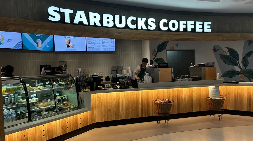 Aperturas, renovaciones y nuevas colecciones en el Devoto Shopping