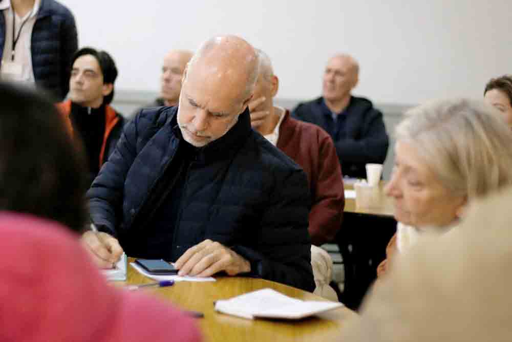 Rodríguez Larreta se reunió con vecinos en Moreno al 3200