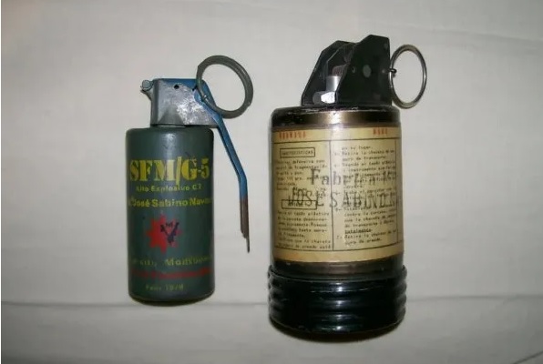 Palermo: Bomberos apagaron un incendio y encontraron granadas de Montoneros junto a un arsenal