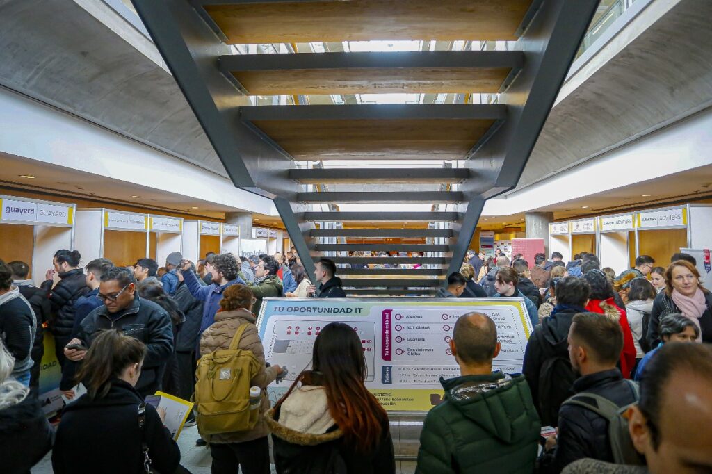 Expo Empleo Barrial en la Comuna 5: el Gobierno porteño anuncia más de 300 ofertas laborales