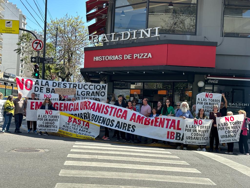 Asambleas vecinales realizaron “semaforazos” simultáneos contra el Código Urbanístico