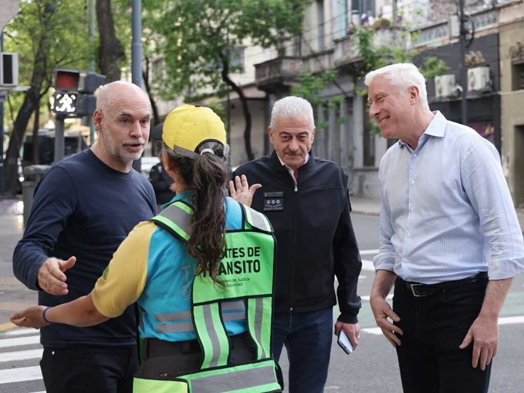 Larreta participó en un control preventivo de motos realizado por la Ciudad