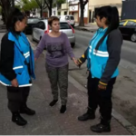 Agentes sacan a niña de crisis en Villa Soldati