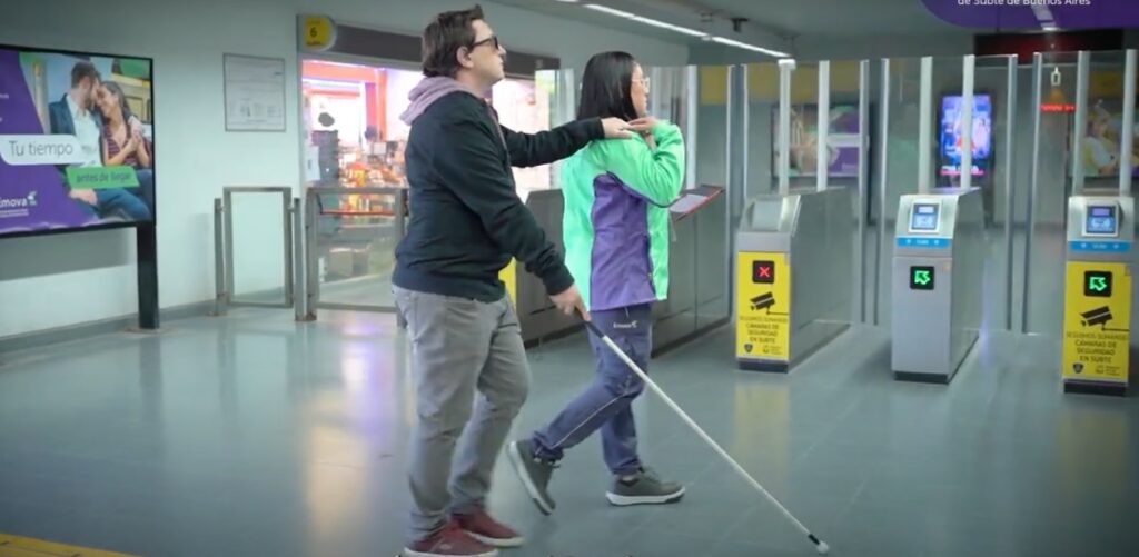 Emova y ASAC se unen para mejorar la accesibilidad en el subte de la Ciudad de Buenos Aires