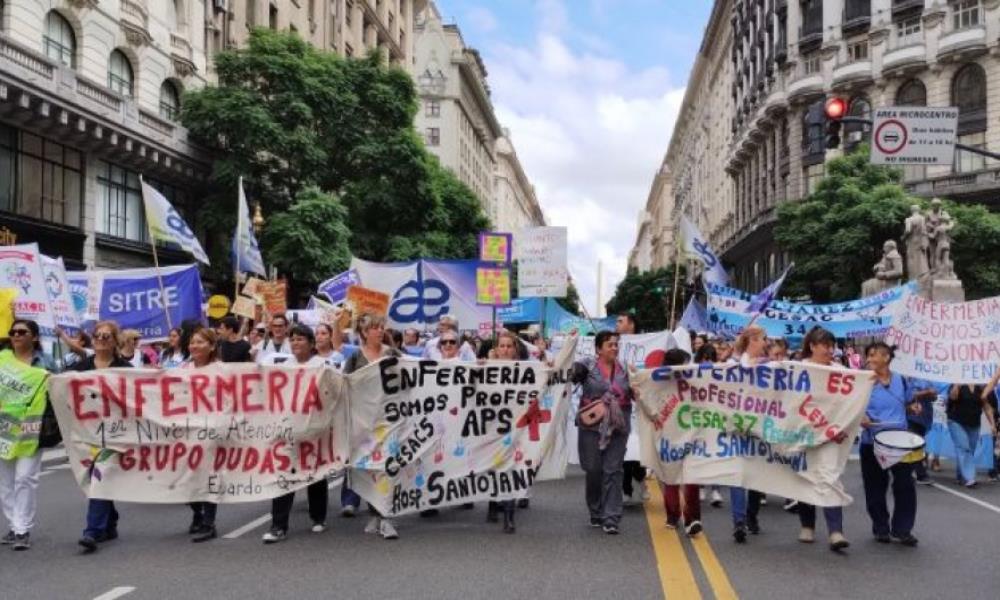 Reconocimiento a docentes de enfermería