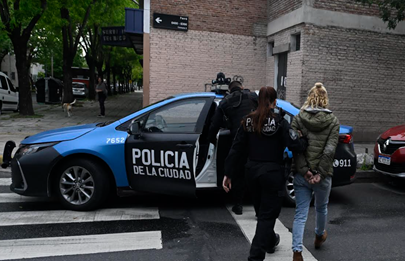 Caen Viudas Negras y cómplice en Villa Riachuelo