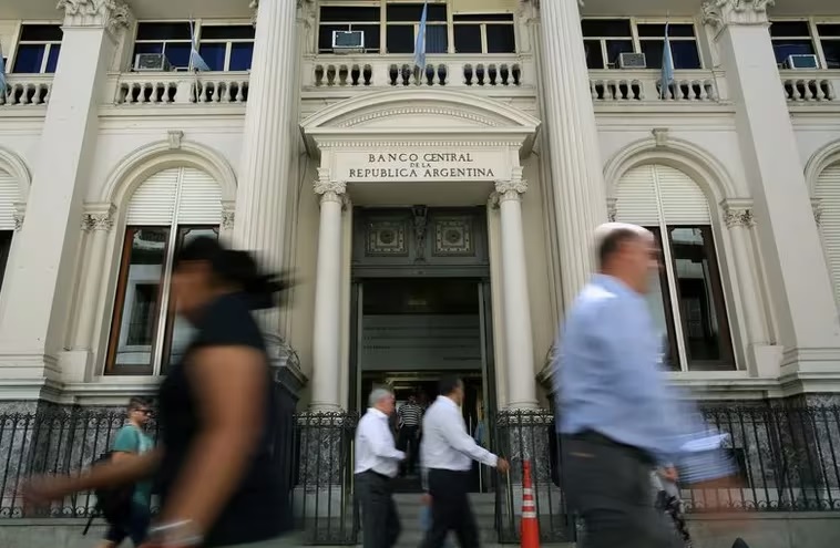 Milei ratificó que el cierre del BCRA “no es negociable” y confirmó a Osvaldo Giordano en ANSES y a Horacio Marín en YPF