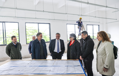 El Presidente recorrió las obras en la Universidad Nacional de las Artes en el barrio de La Boca