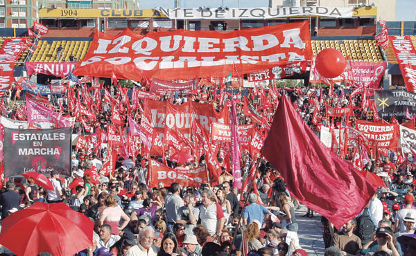 Interna en el Frente de Izquierda: Izquierda Socialista llamó “a votar críticamente por Massa”