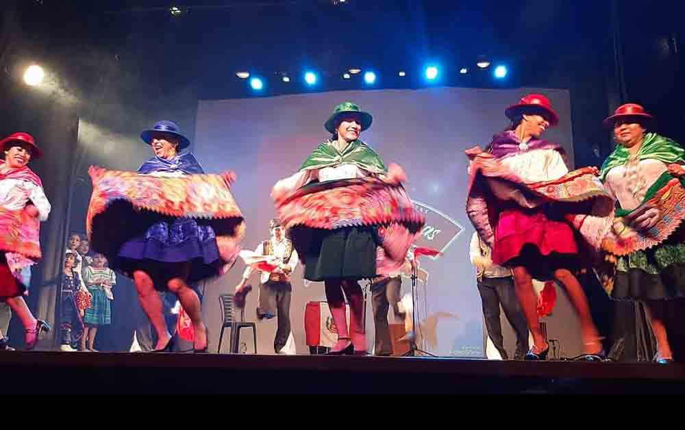 Balvanera: declararon de Interés Social a la Escuela de Música y Danzas Estampas Peruanas por sus 25 años