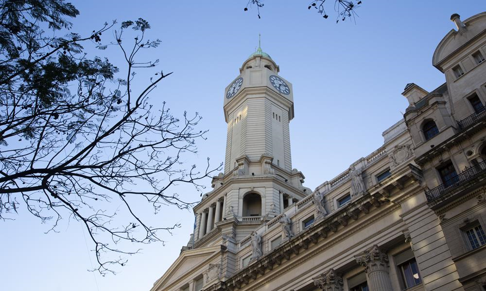 Panorama legislativo: en la recta final del balotaje, sobresalen proyectos de vecinos y educadores