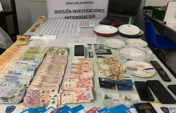 Villa Luro: detuvieron a una persona y desmantelaron una cocina de droga sintética en una vivienda tomada
