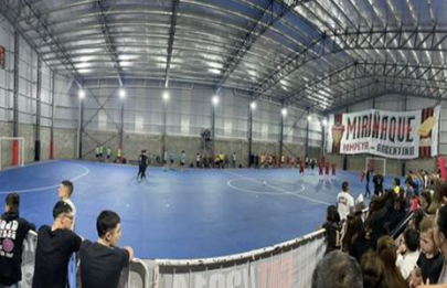 Miriñaque inauguró su estadio de futsal