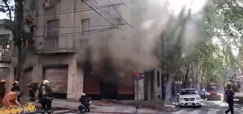 Balvanera: se incendió la planta baja de un inmueble en La Rioja e Hipólito Yrigoyen