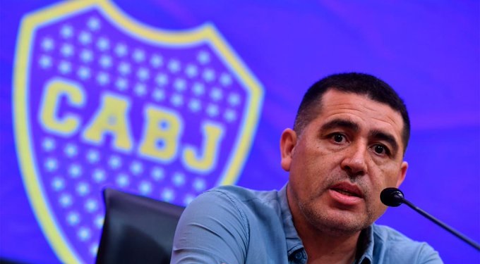 Elecciones en Boca: tras la suspensión, hubo un banderazo en La Boca y Riquelme denunció que Macri quiere privatizar el club