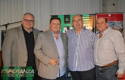 Tres listas compiten en las elecciones en Chicago