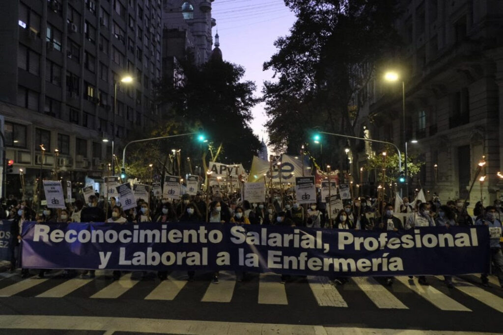 Anuncian marchas para que Jorge Macri cumpla “el compromiso de Reconocer en la Carrera Profesional 6035 a la enfermería de CABA”