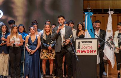 El tenista Francisco Cerúndolo ganó el oro en la noche de los Premios Jorge Newbery