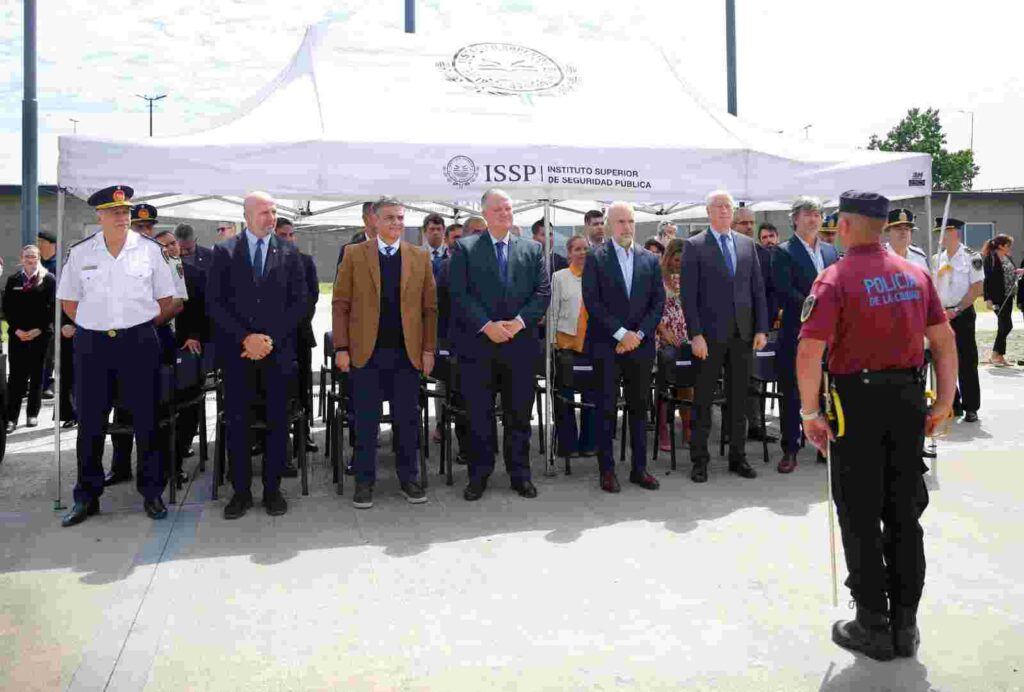 Rodríguez Larreta y Jorge Macri, en el egreso de nuevos cadetes y bomberos de la Ciudad