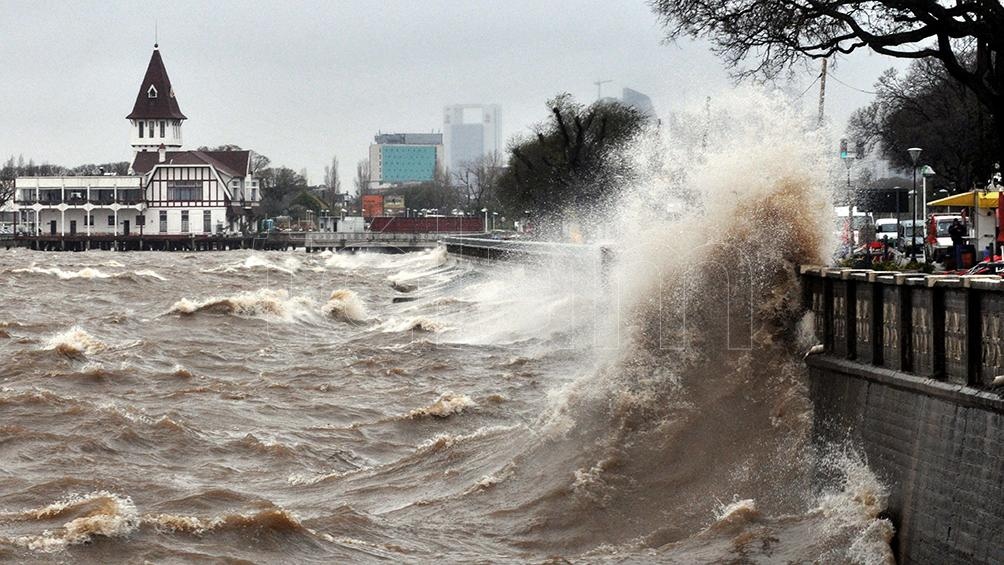 Alerta por importante crecida del Río de la Plata