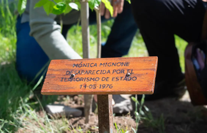  Plantación de árbol de la memoria en el hospital Piñero