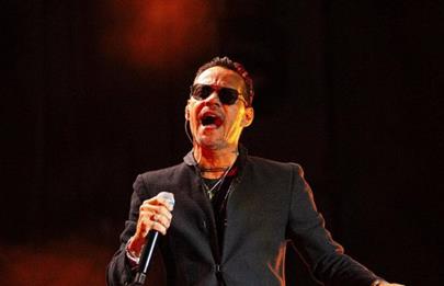 Marc Antony hizo bailar a todo Liniers