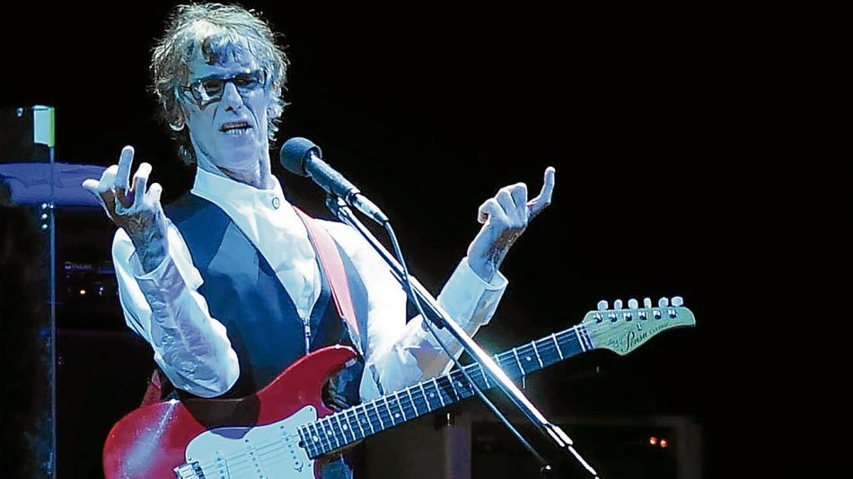 Media sanción para que una escuela de Belgrano se llame Luis Alberto Spinetta