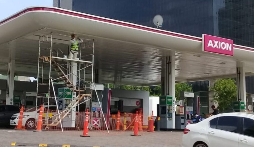 Núñez: sale estación de servicio entra mas hormigón!!!